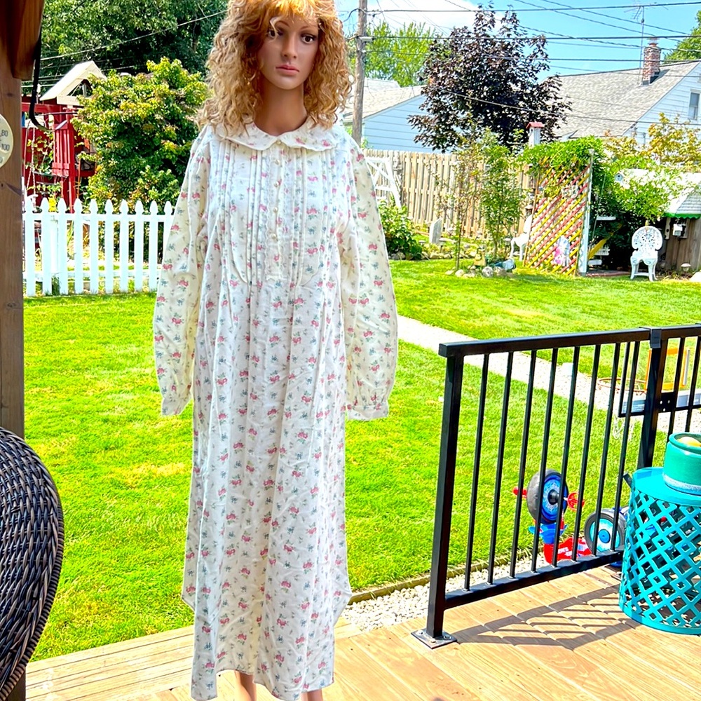 Erica Taylor Intimates Cotton Gown
